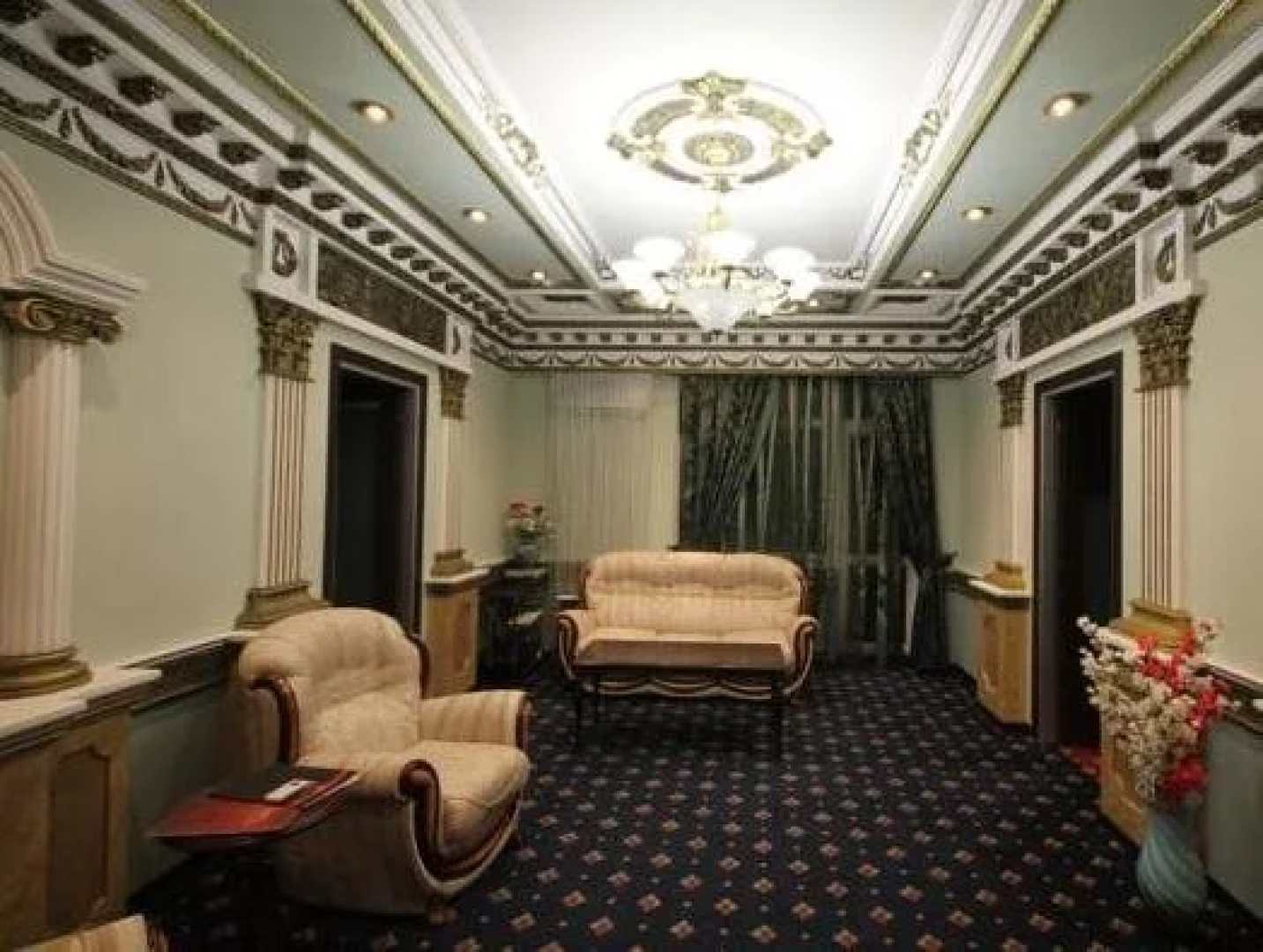 Urartu Hotel