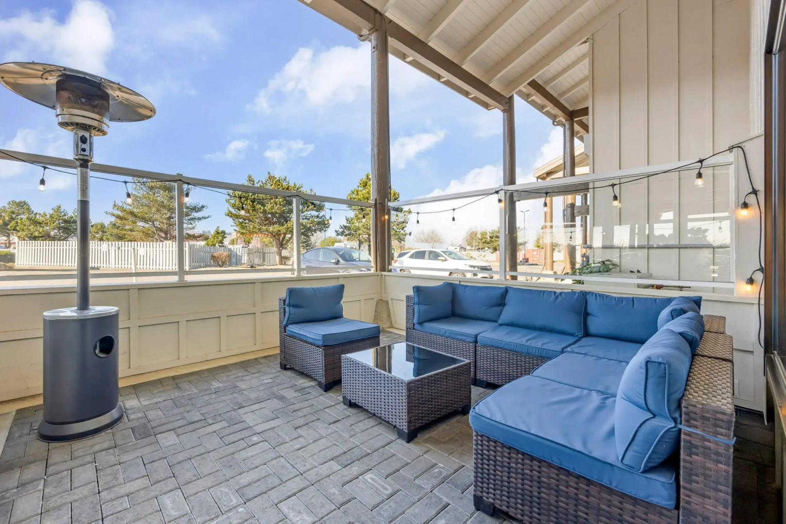 Edgewater Inn and Suites, an Ascend Collection Hotel