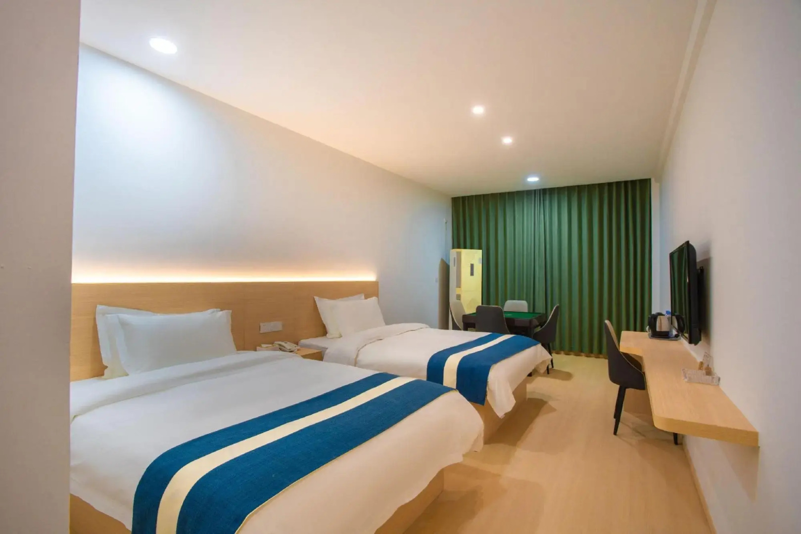 Yancheng Yuedu City Hotel (Tiandihe Shop)