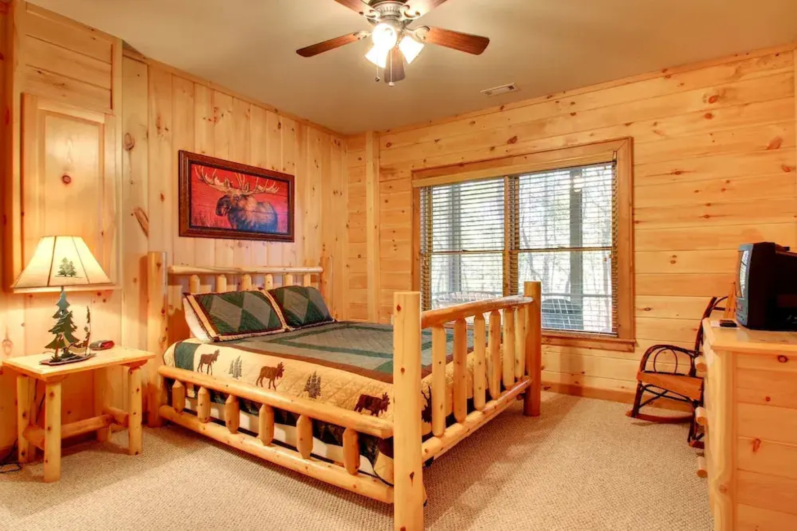 SERENITY WOODS Apartment 3 NEVAEH CABIN RENTALS
