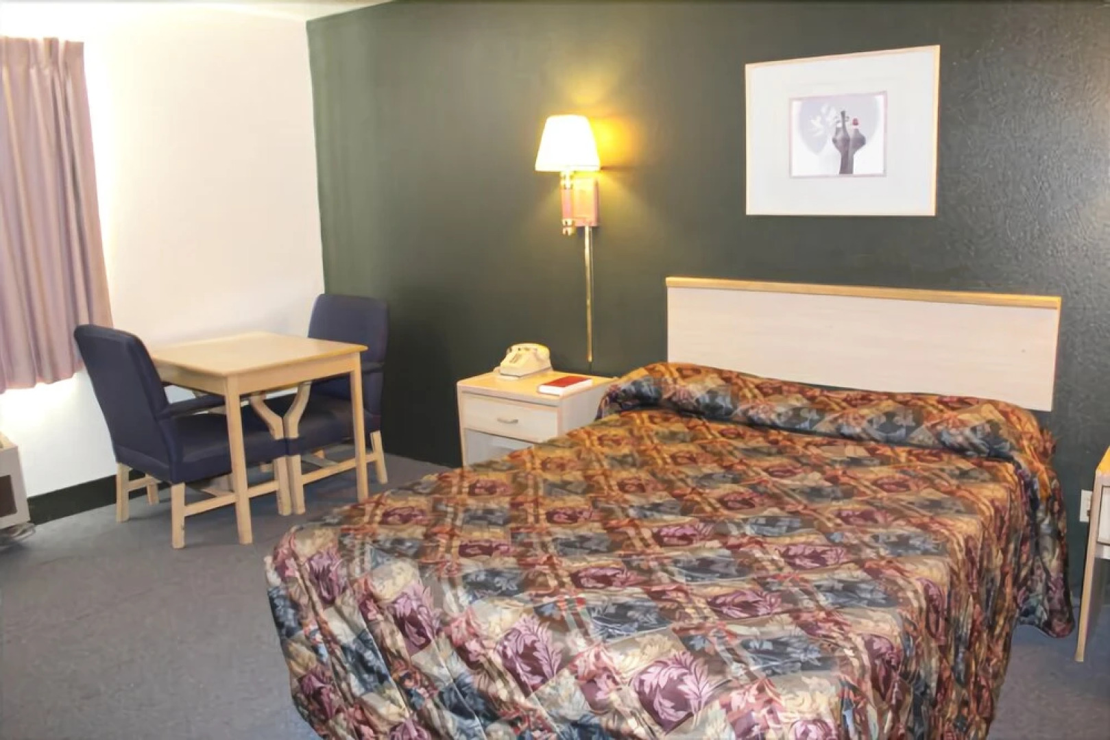 Goodnite Inn and Suites of Bullhead City