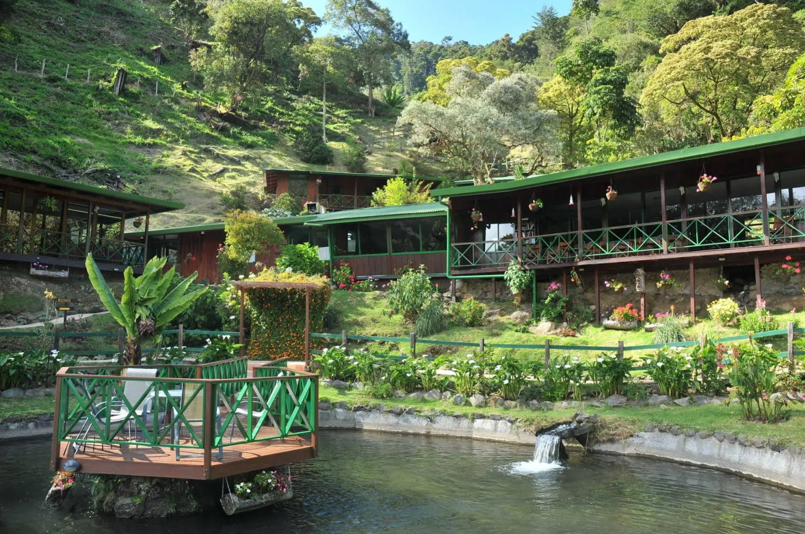 Trogon Lodge