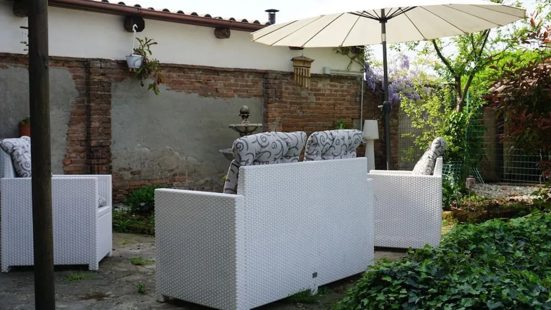 L'Abete Rosso Sul Po