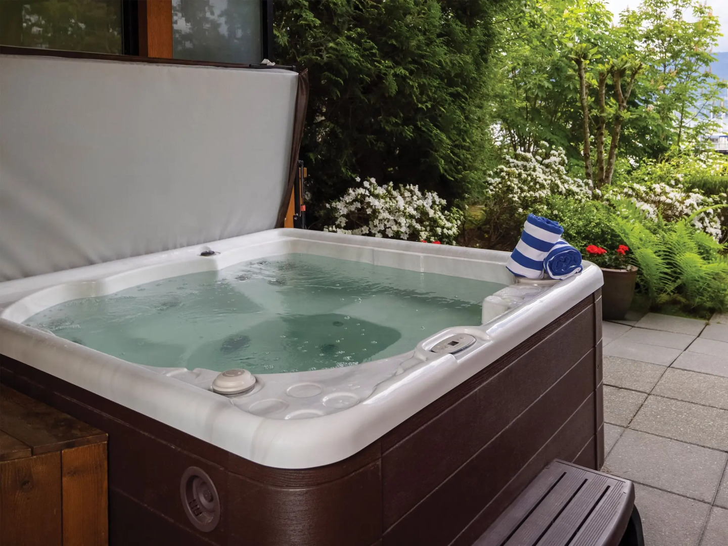 Brentwood Bay Resort & Spa