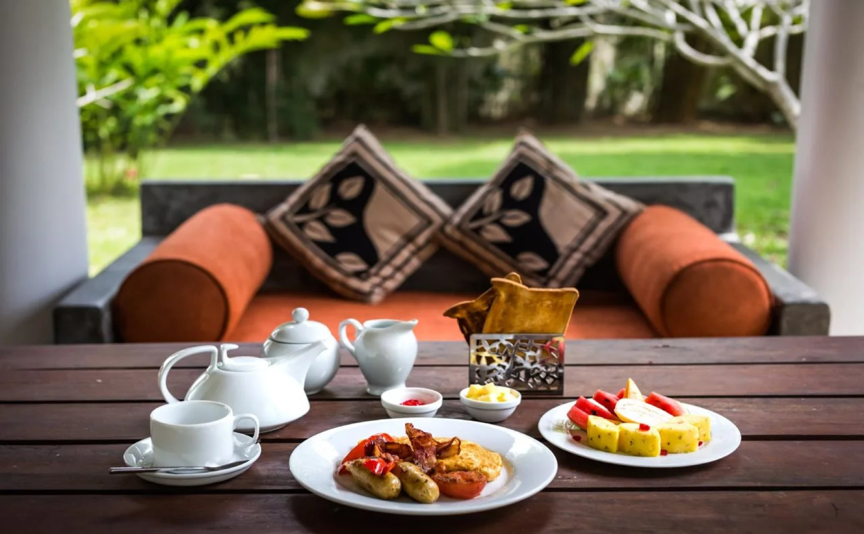 Villa White Queen Resort & Spa