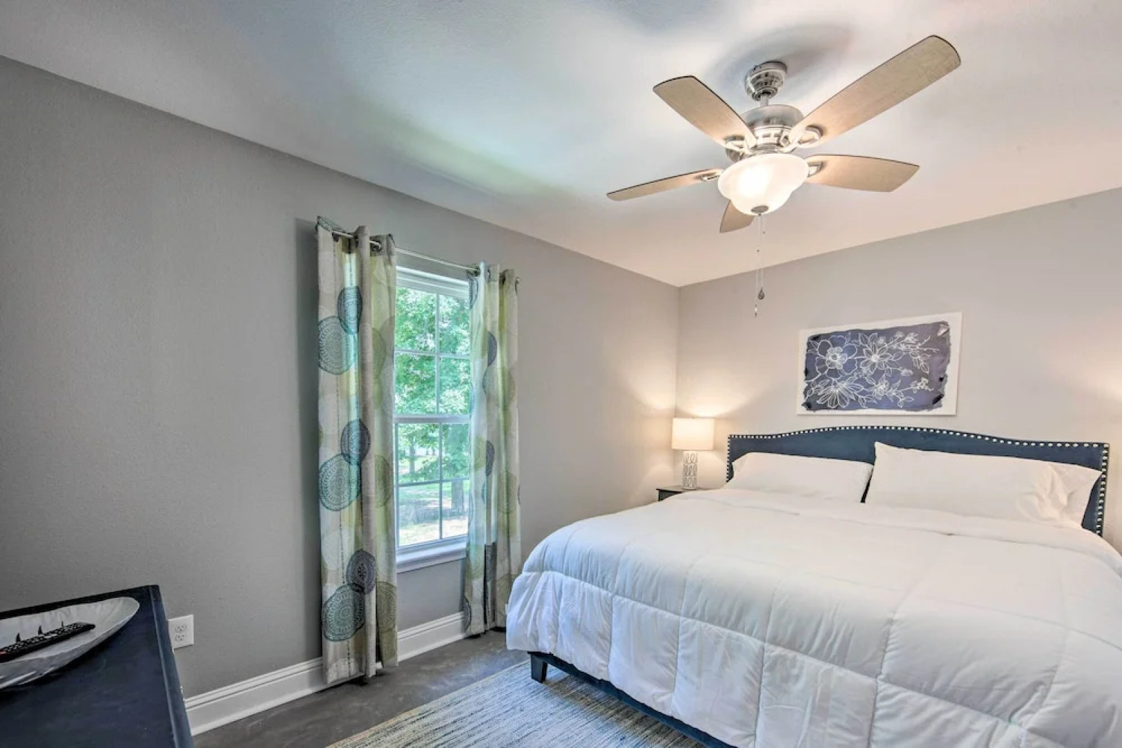 Stunning Avinger Retreat on Lake O' the Pines