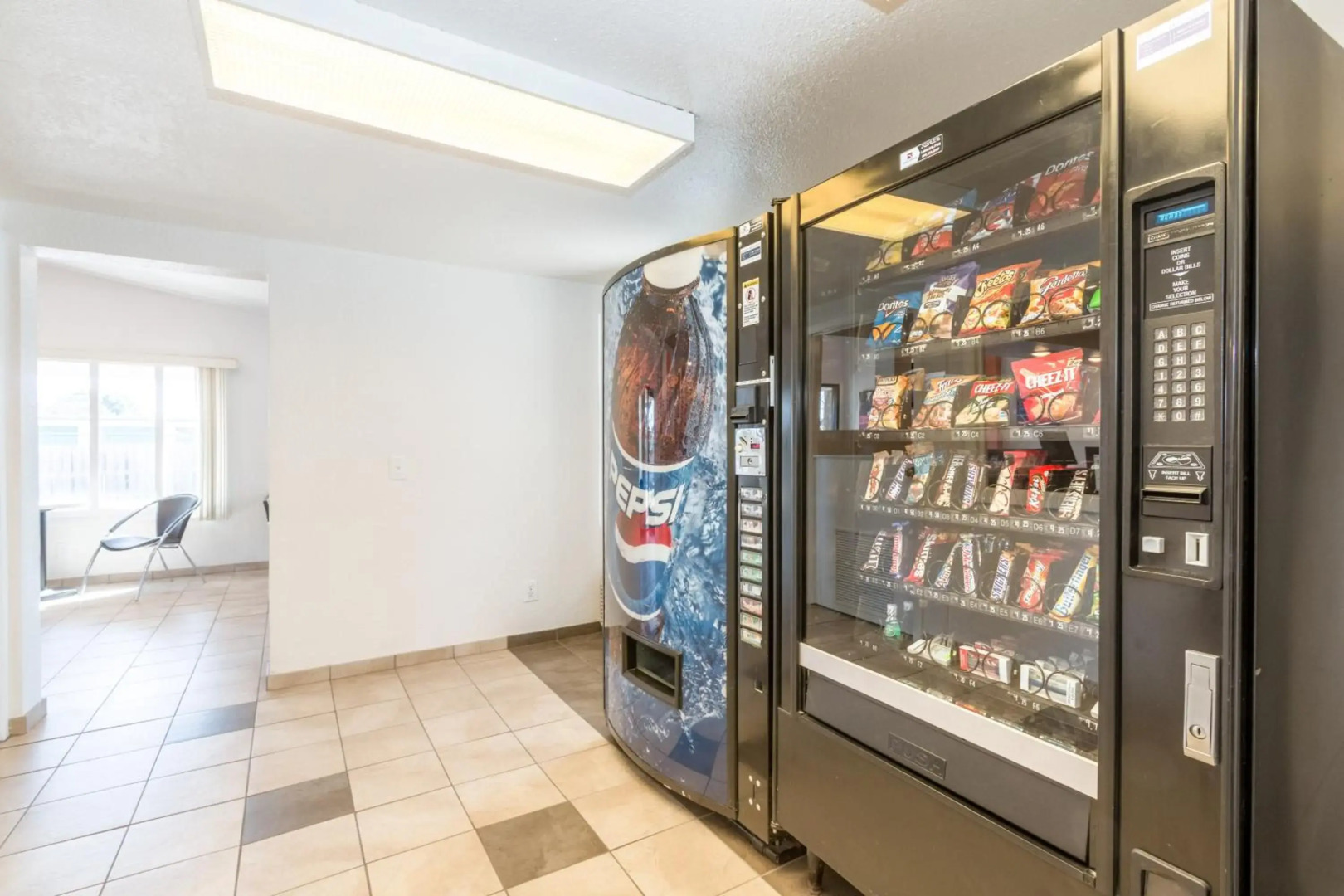 Travelodge by Wyndham Lansing