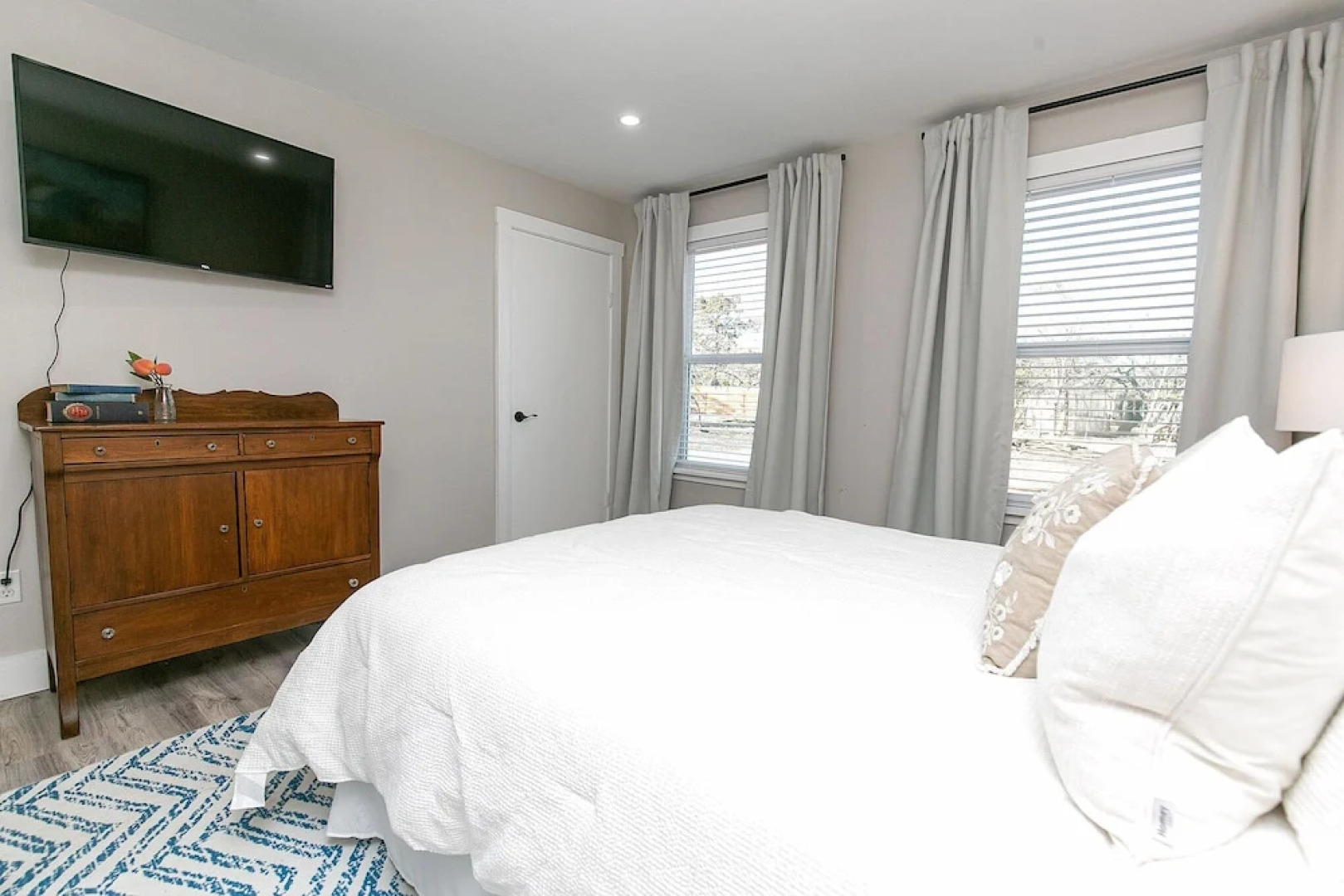 Luxurious Haus With Firepit & Cowboypool - 6 Mins to Fred