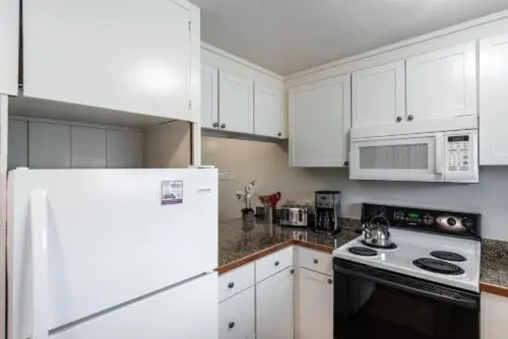 Lahaina Luxury Beach Condos