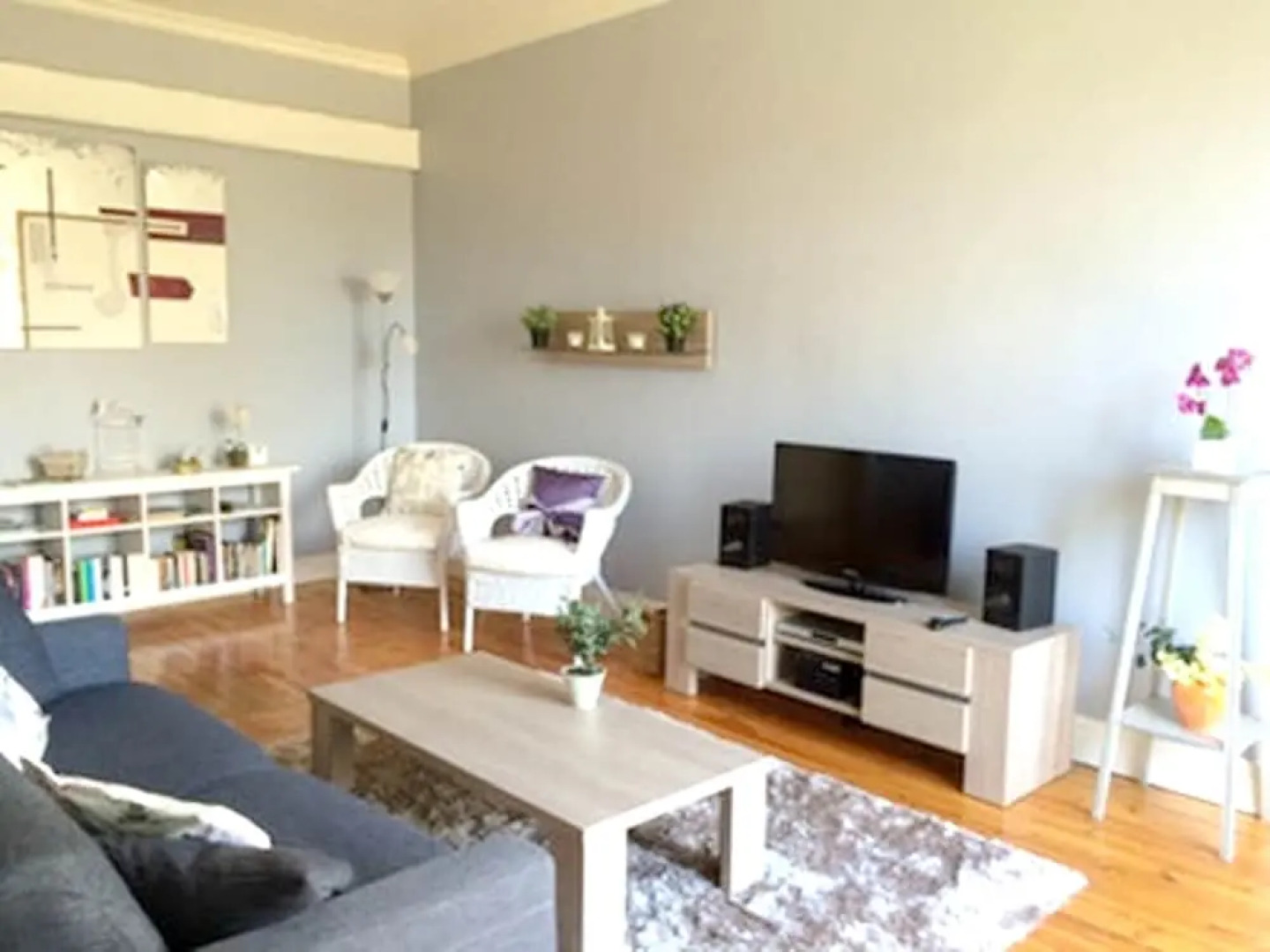 Apartment With one Bedroom in Néris-les-bains, With Wifi