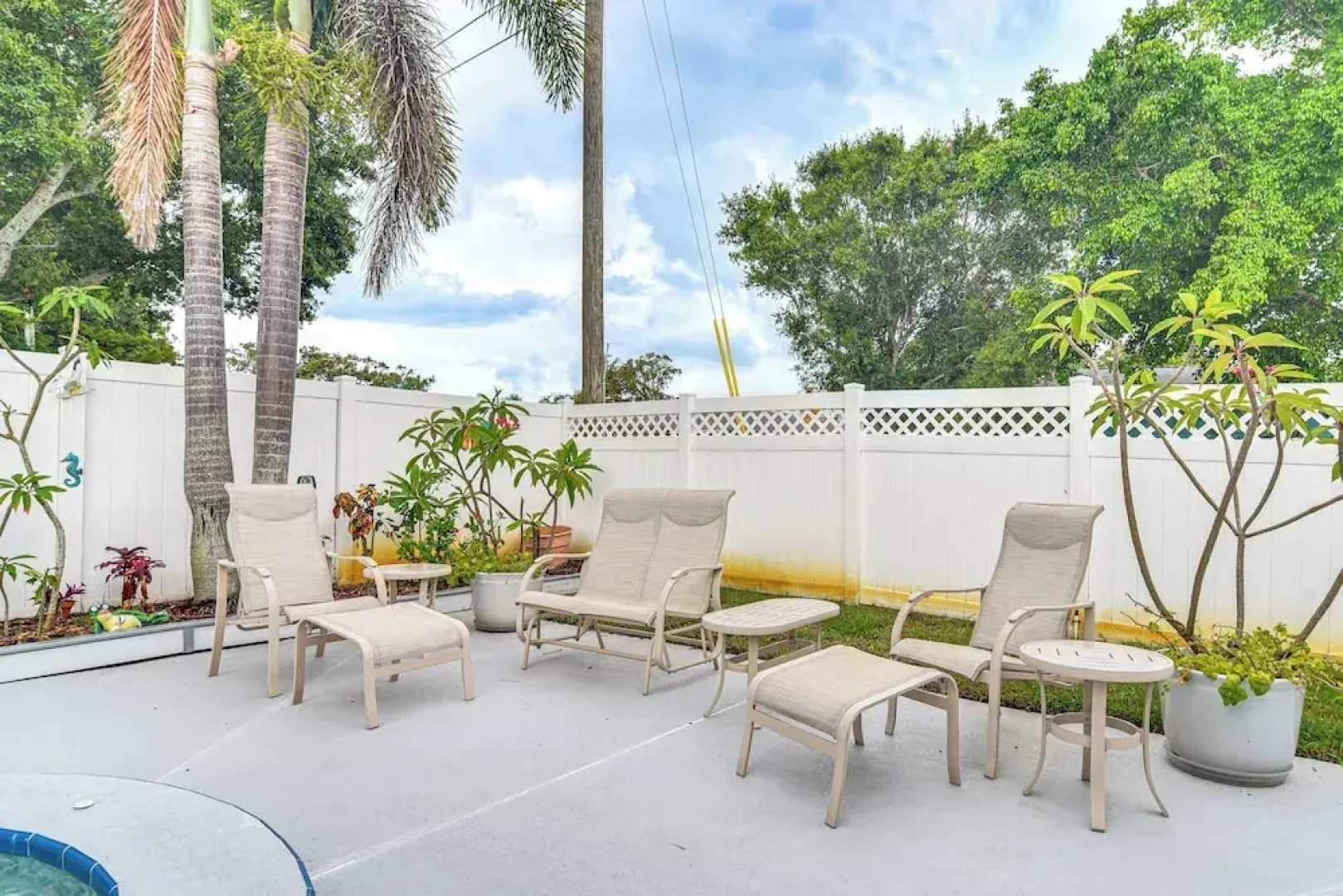 4 Mi to Beach: Sunny Seminole Home w/ Pool