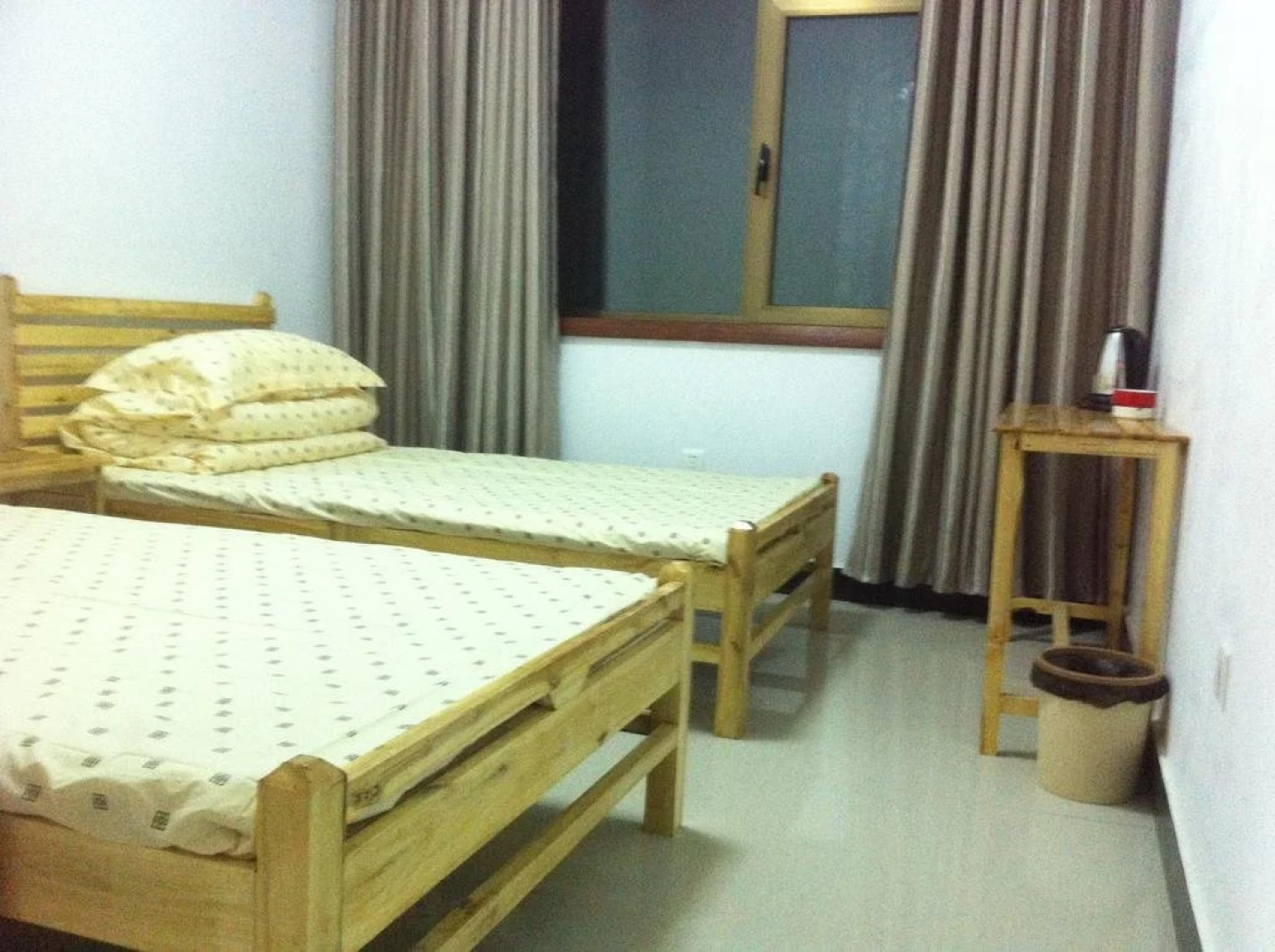 Dunhuang Mountian Spring Hostel