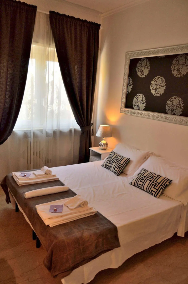 Rome & Suites
