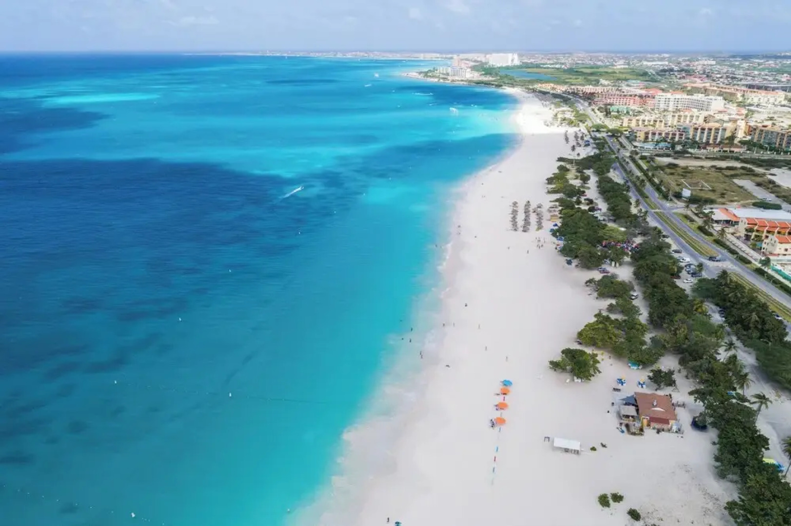 Catalina Residence Apt 3 - L.g. Smith Boulevard 546-j