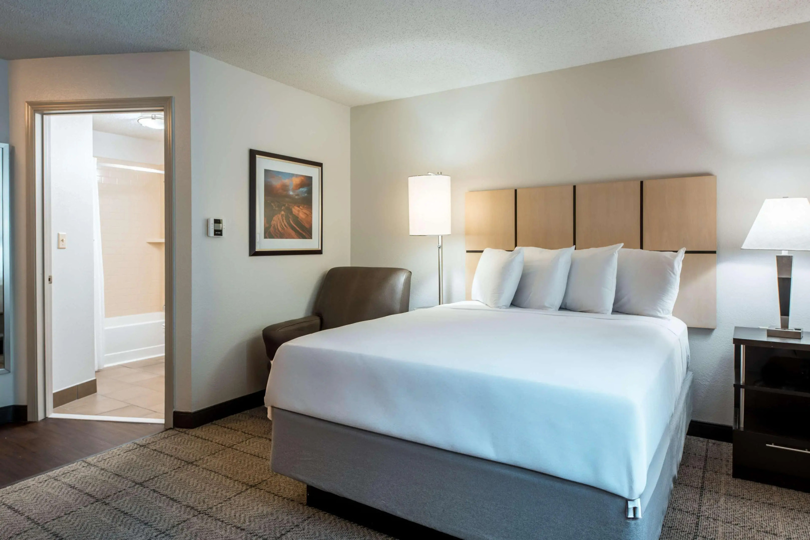 Sonesta Simply Suites Dallas Richardson
