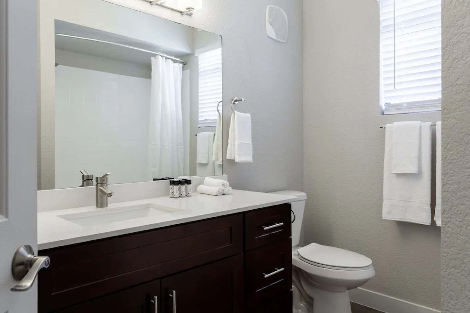 Domio Tempe Luxurious 2BR Gym