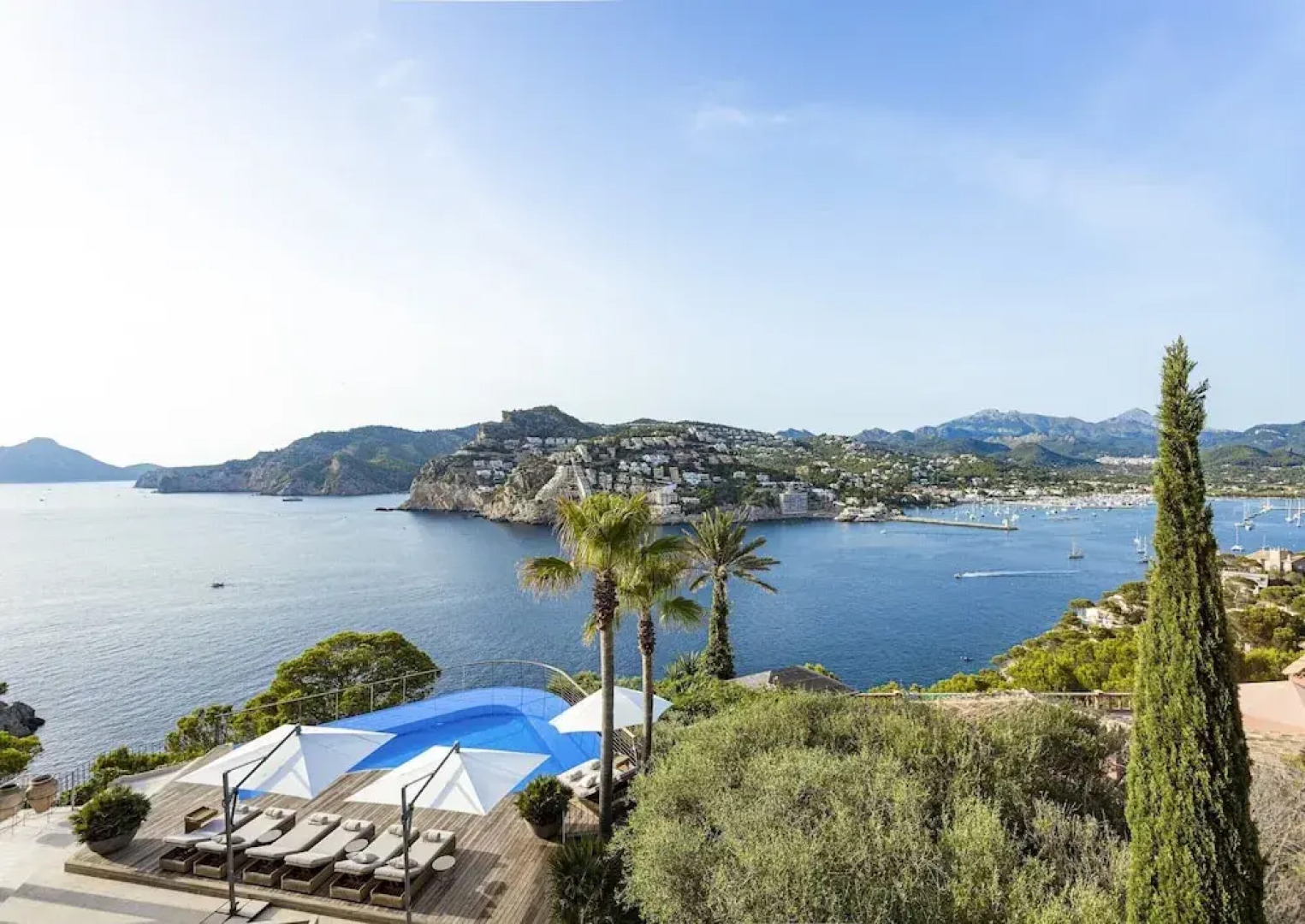 Sea-view Villa Near Port