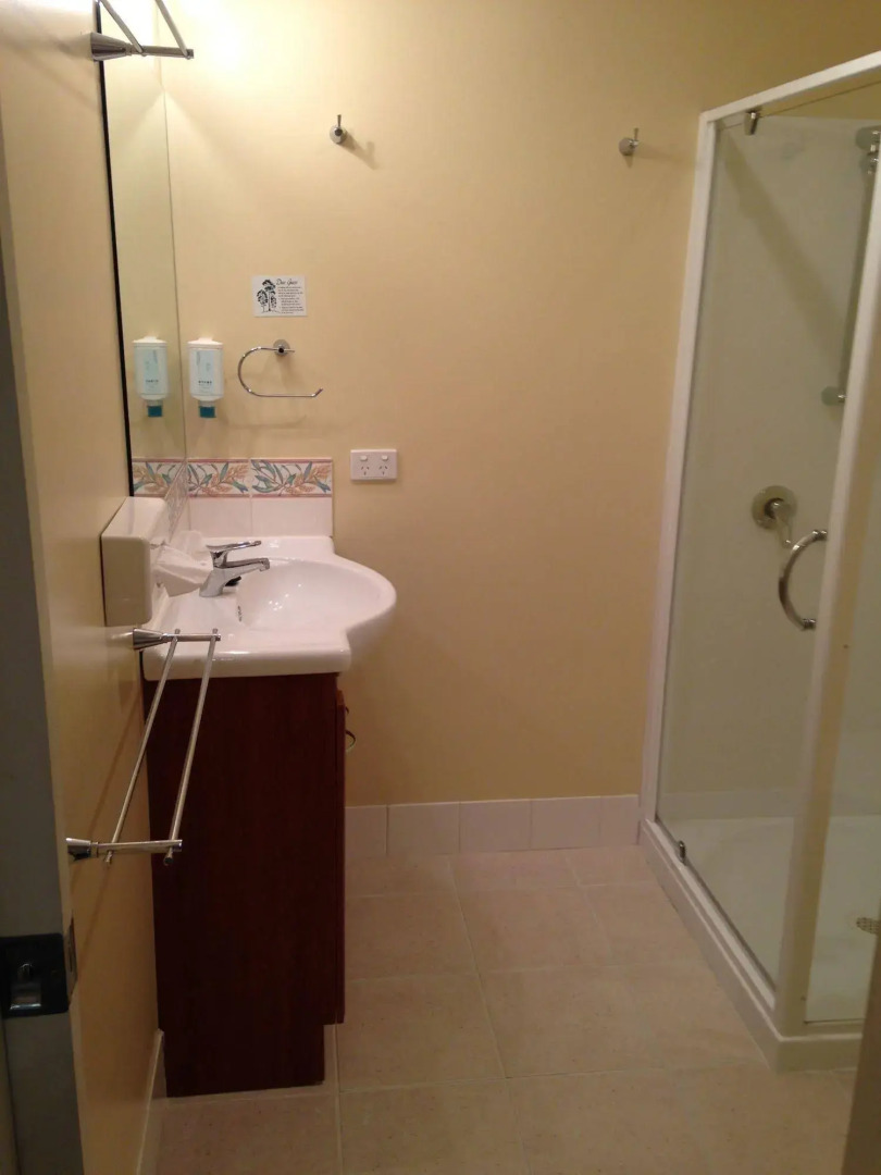 Southern Anchorage Retreat