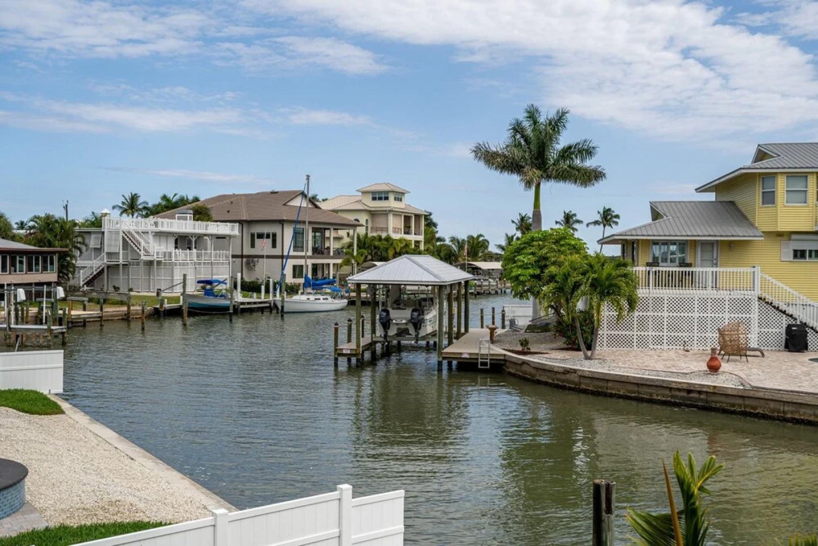 621 Estero - Charming Cozy Cottage by Coastal Vacation Properties