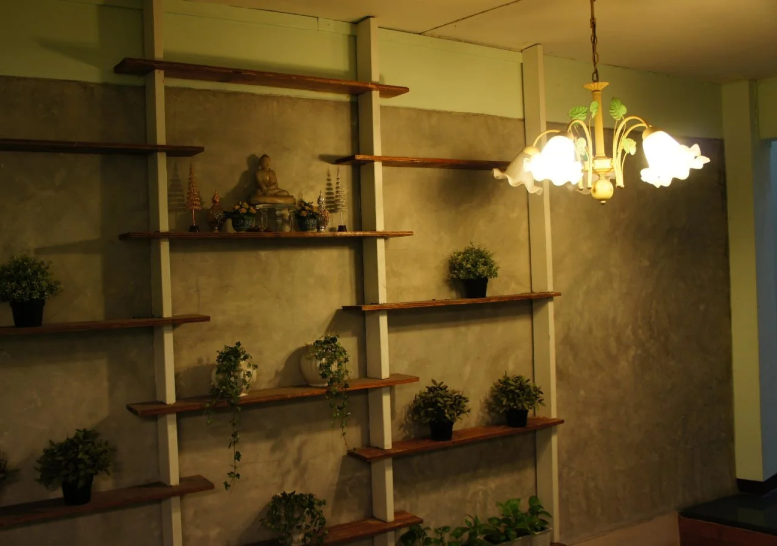 Ratchadamnoen Residence