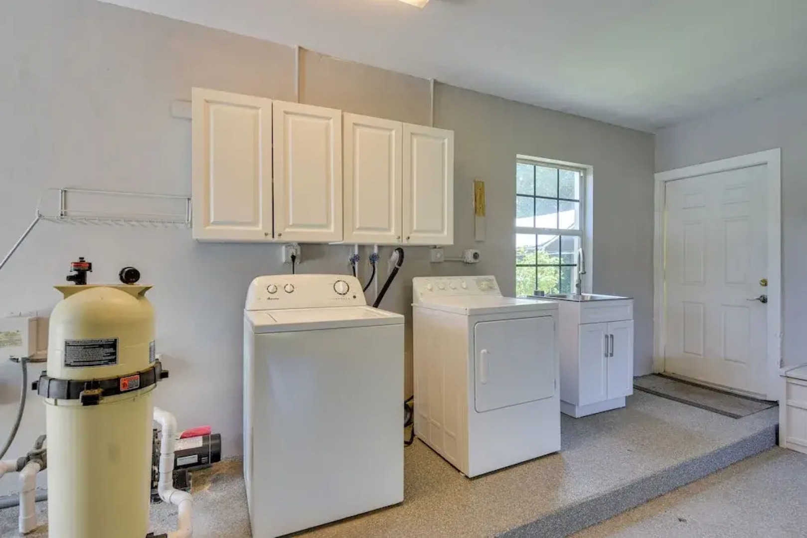 16 Mi to Fort Lauderdale: Florida Escape w/ Pool!