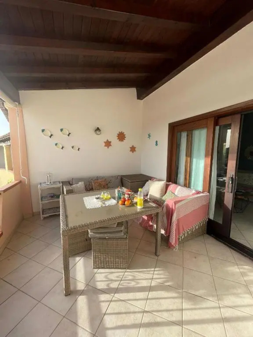 Casa Souad, a cheerful and charming beach view 2 bedroom house and free parking