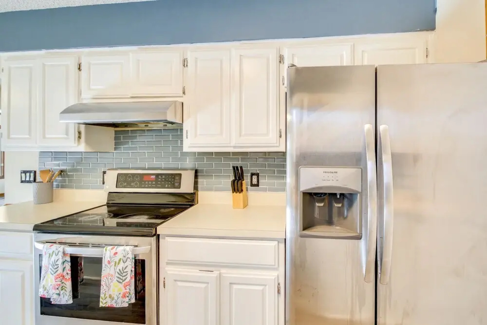 Welcoming Hot Springs Home 12 Mi to National Park