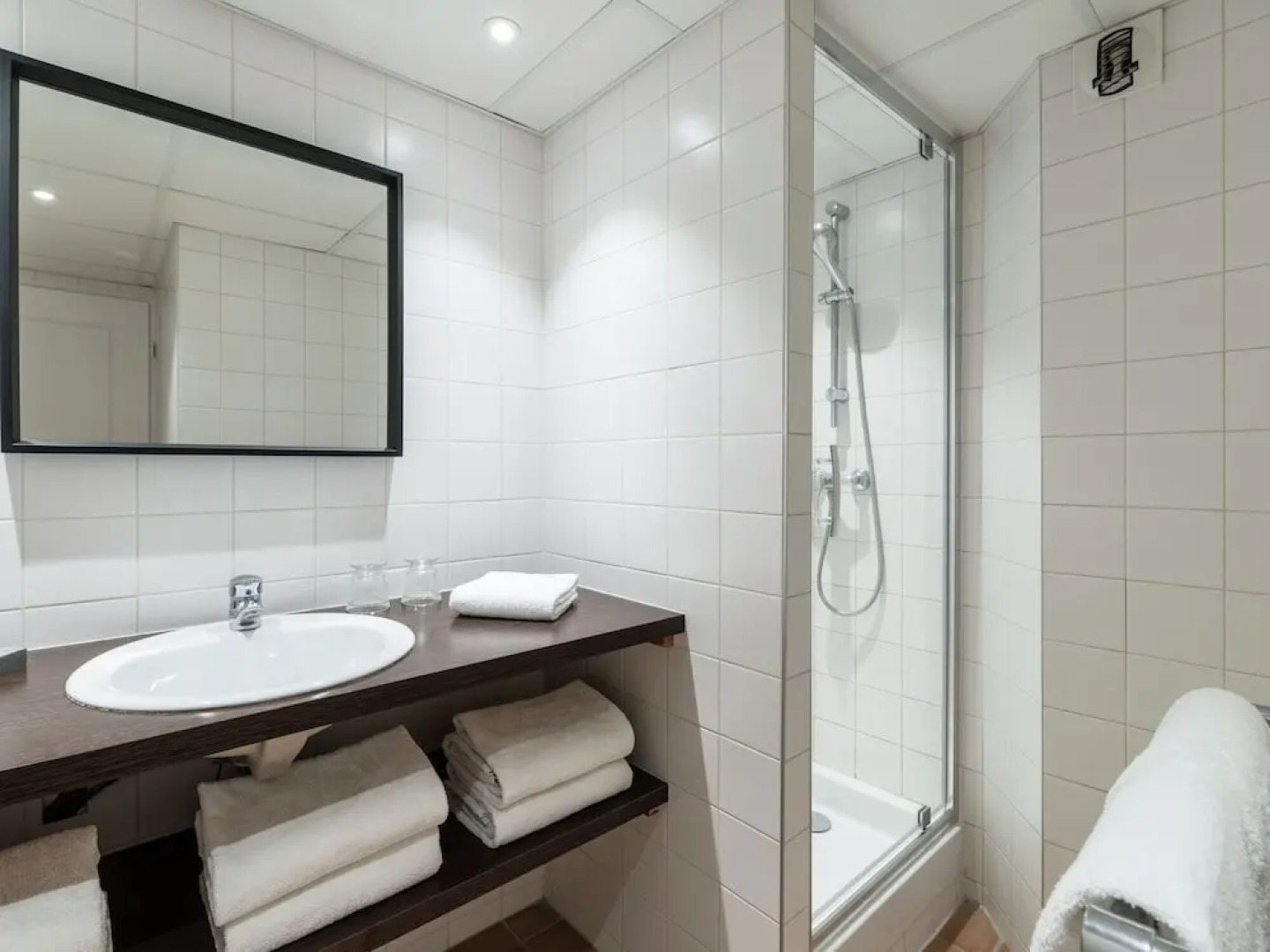 Stylish apartment with AC, located on a beautiful bay