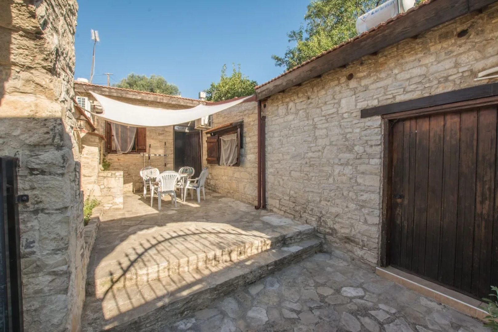 Yorkis Silikou Village House