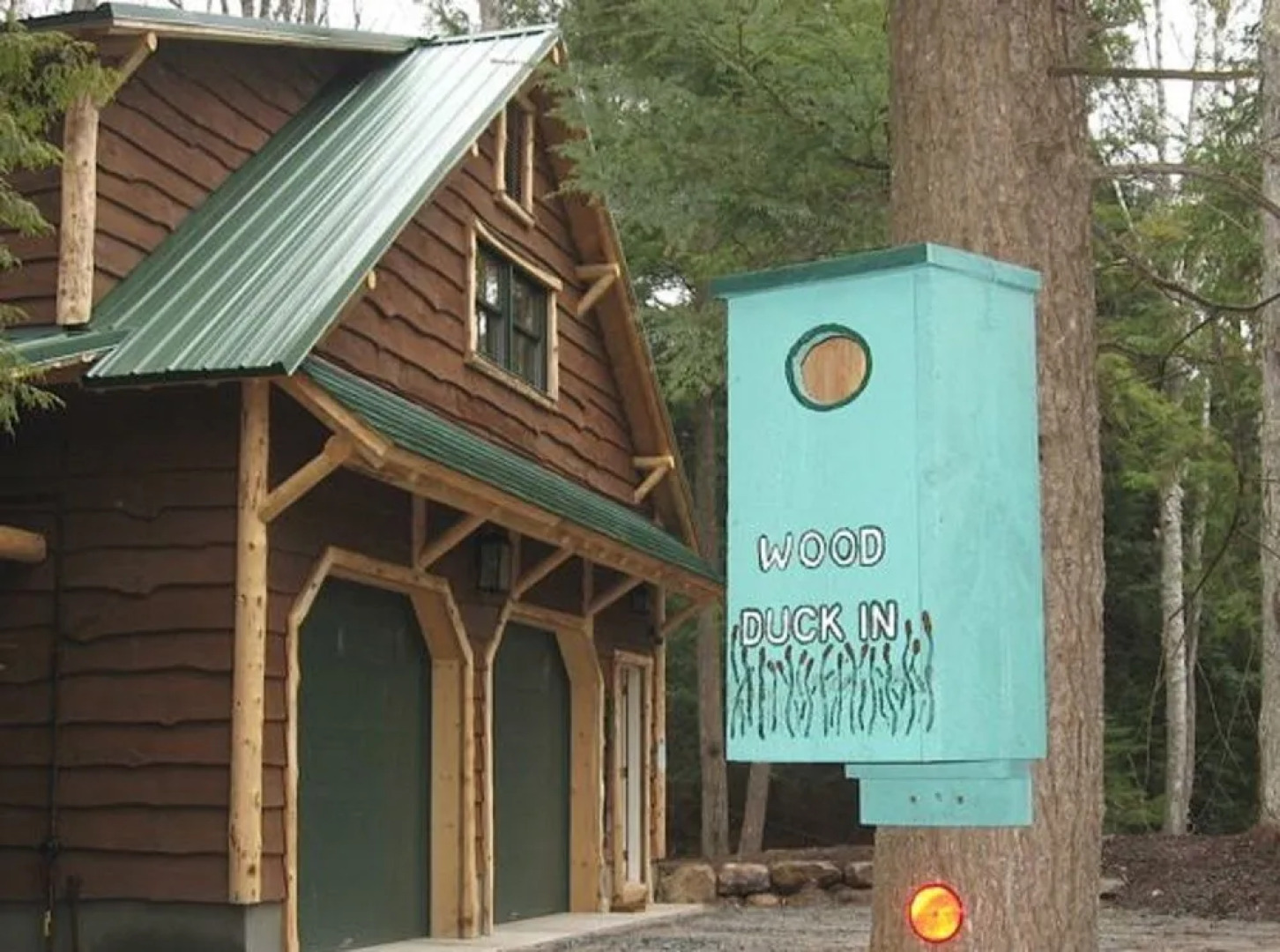 Kiwassa Lake Bed & Breakfast