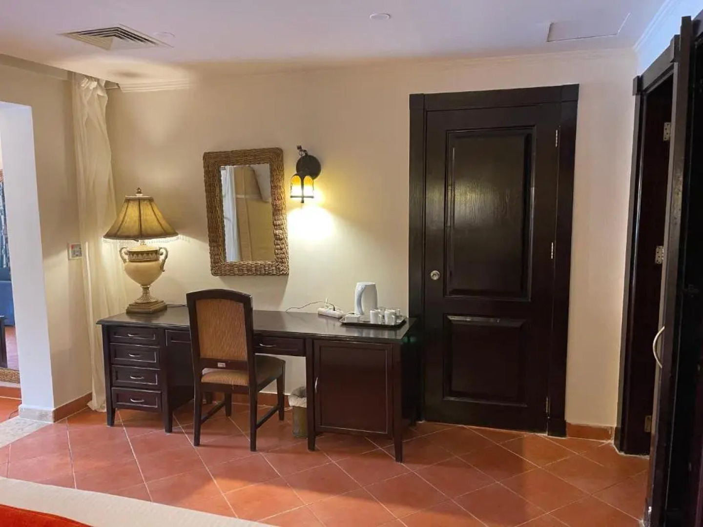 Patio suit, Porto marina