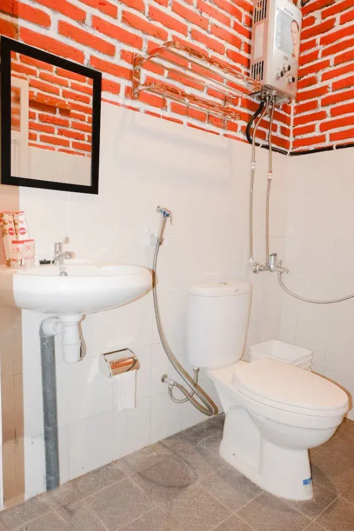 Oyo 437 Hnr Homestay Syariah