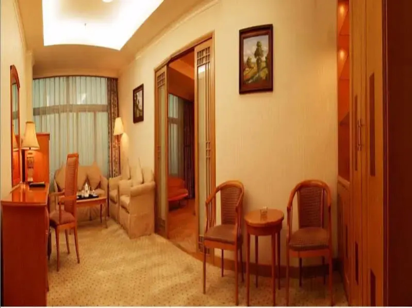 Hohhot Pinnacle Hotel