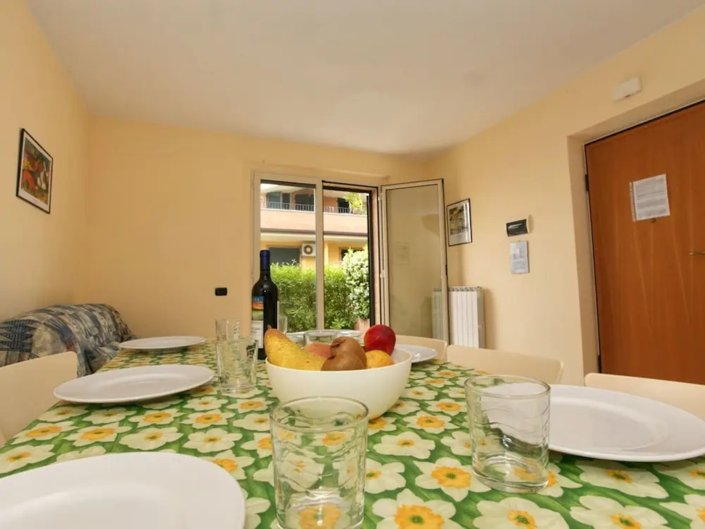 Lavish Holiday Home in Tortoreto With Pool