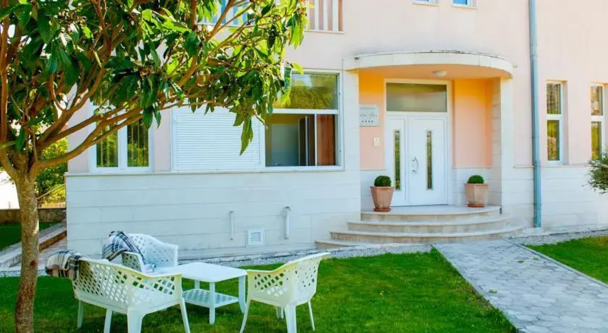 Apartments Villa Pjer