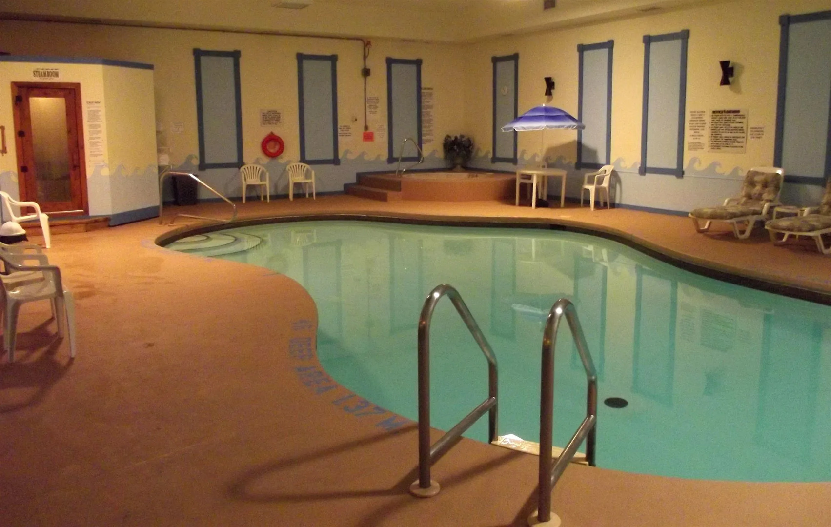 Colonial Resort-1000 Islands