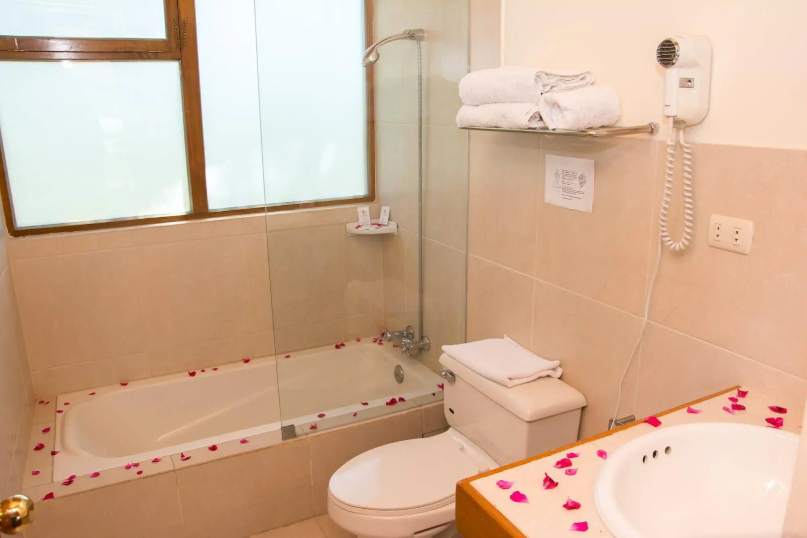 Ensenada Hotel y Campo Hotel Asociado Casa Andina