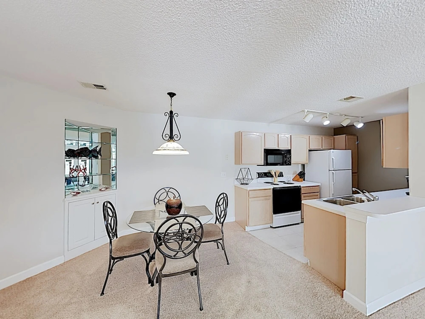 Charming Coastal Haven w/ Amazing Locale townhouse