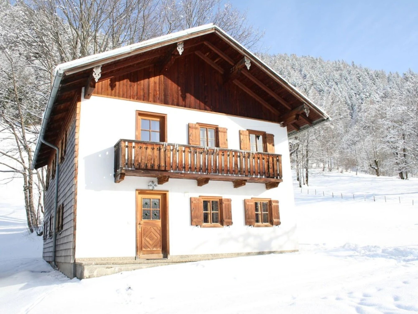 Cosy Holiday Home In Salzburg With Garden And Mountain Views