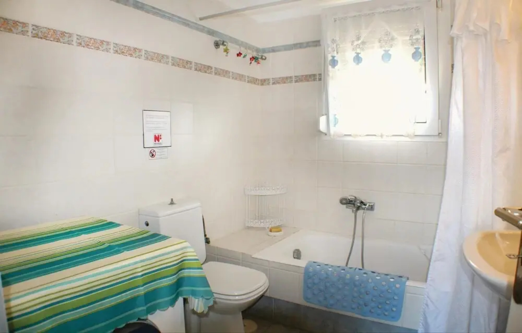 Beautiful Home in Xilokastro With 5 Bedrooms, Outdoor Swimming Pool and Swimming Pool