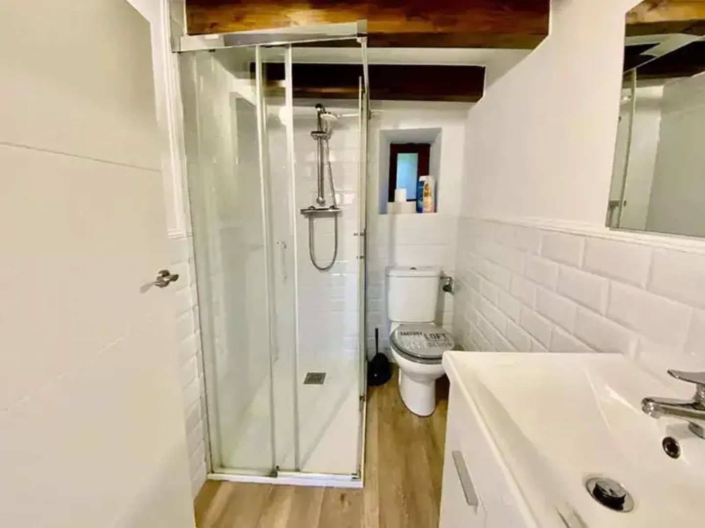 Apartamentos Via Street 3000