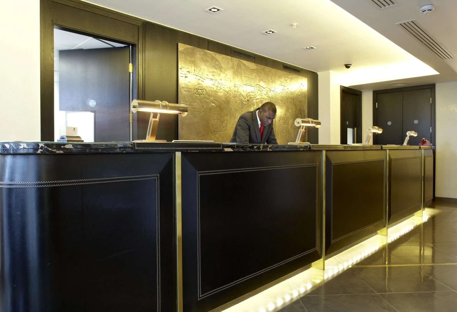 Crowne Plaza London - Battersea