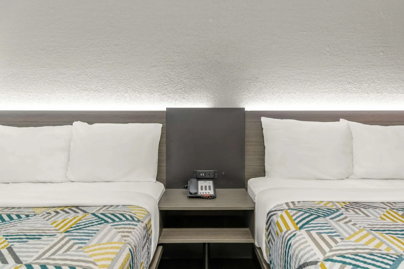 Motel 6 Topeka Northwest