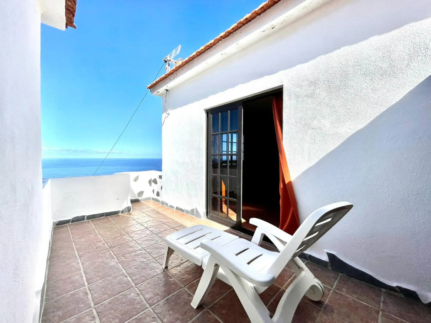 Casa rural con BBQ, Wifi y inolvidable vista a océano, El Hierro