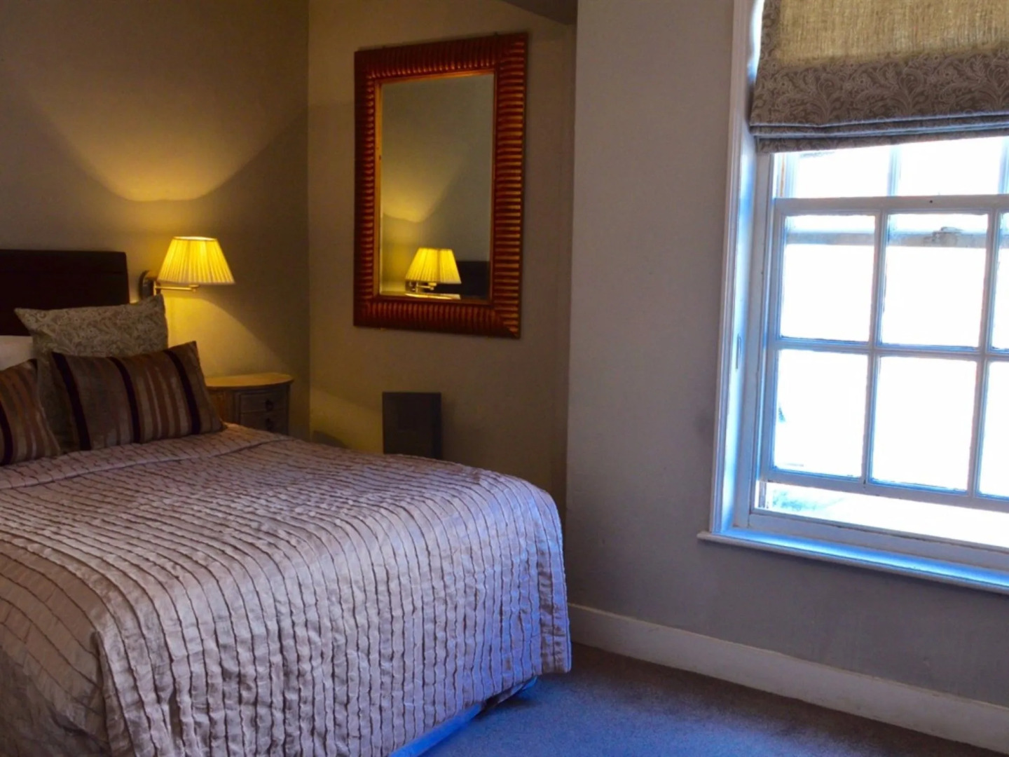 The White Horse & Griffin