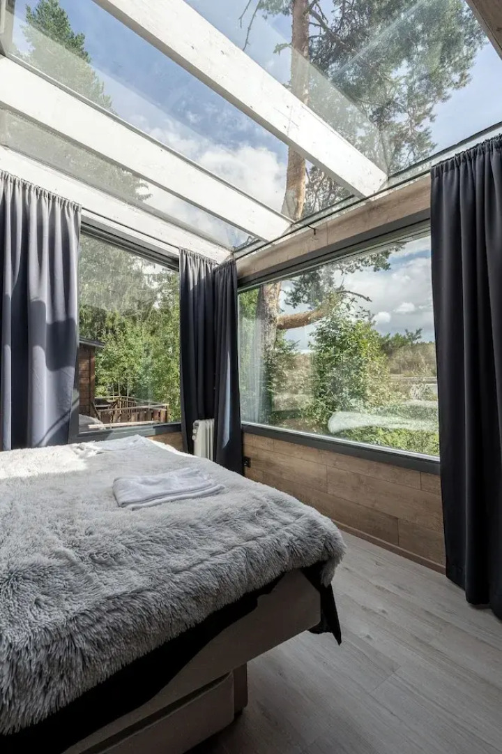 Private & Cozy Suite with lake views