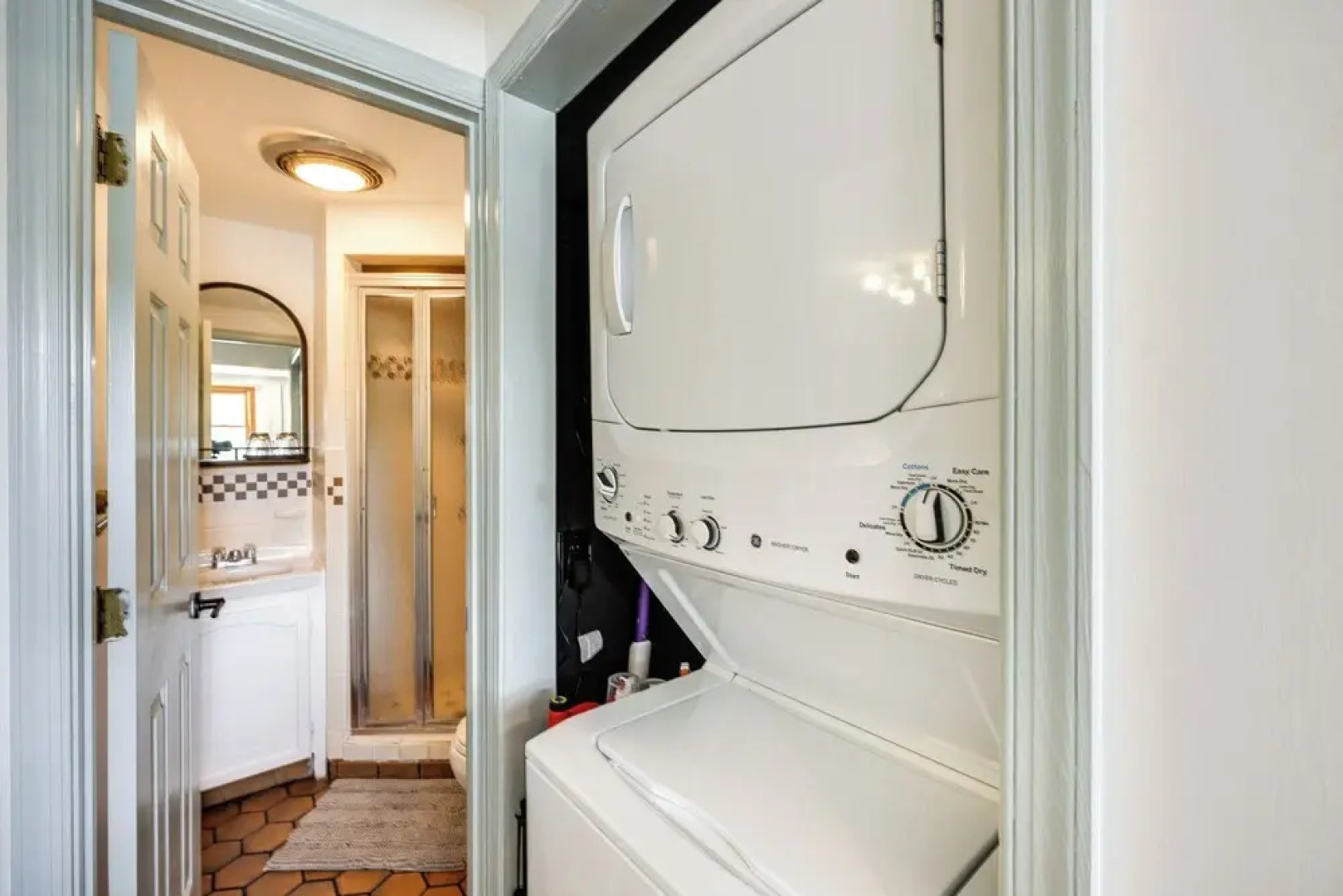 Waterfront Heathsville Cottage w/ Dock & Hot Tub!