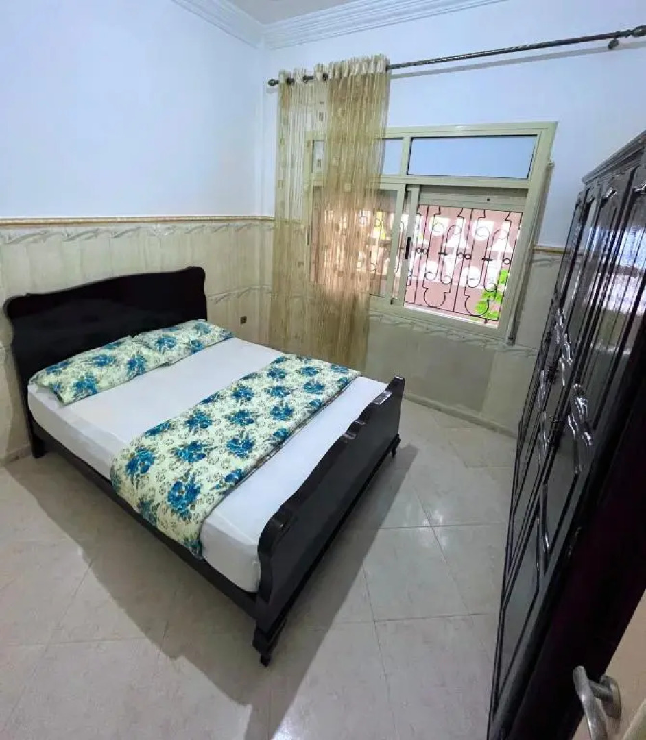 Seaside View: Enjoy Sunsets at fully equipped Apt.