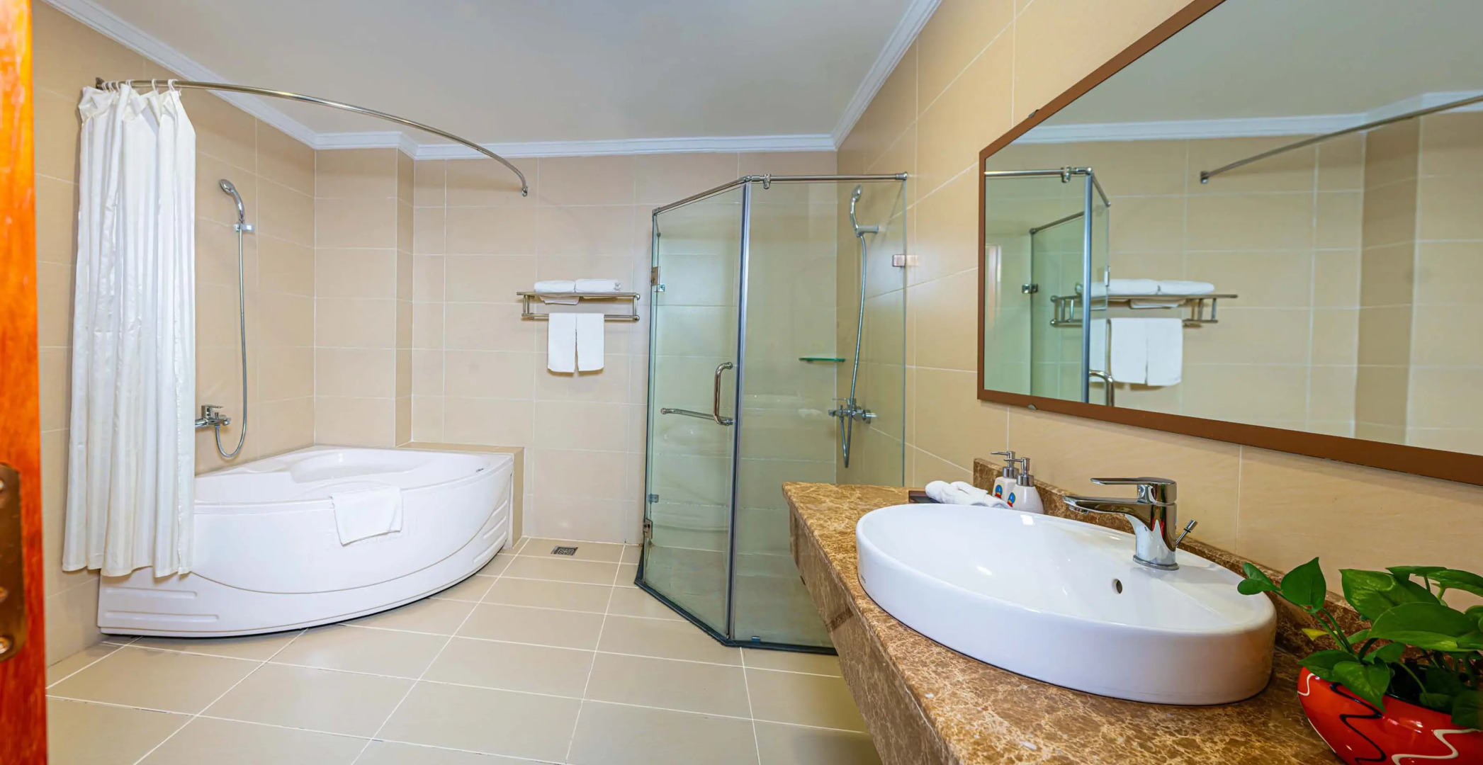 Hoang Son Peace Hotel