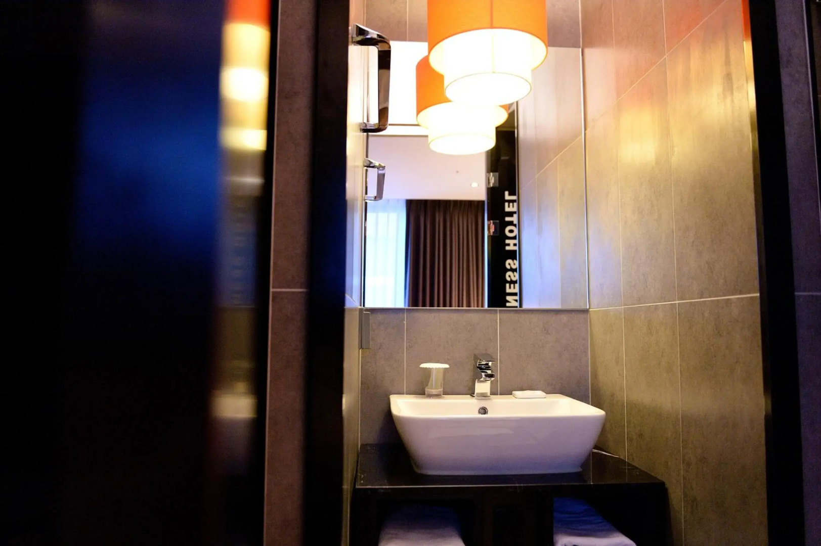 Golden Business Hotel